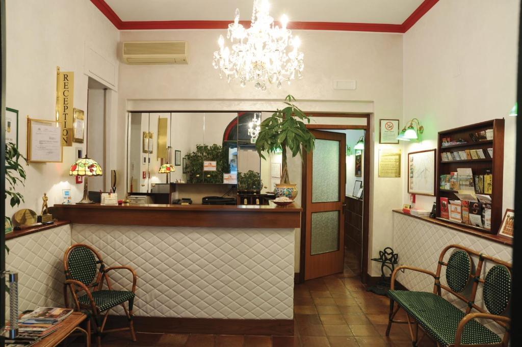 Hotel Al Corso لينيانو المظهر الخارجي الصورة